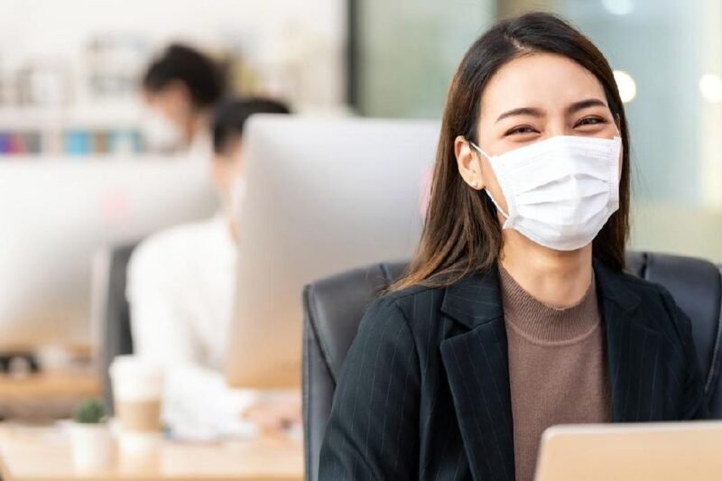 Dampak Pandemi pada Bisnis Olahraga: Tantangan dan Peluang di Era New Normal