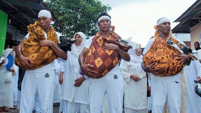 Puasa: Sebuah Perjalanan Spiritual Melampaui Lapar dan Haus dalam Berbagai Kepercayaan