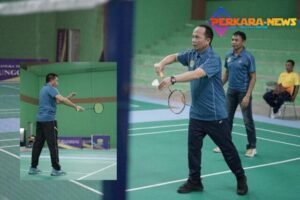 Baik, mari kita susun artikel tentang dampak politik pada dunia olahraga dengan gaya yang Anda inginkan.
