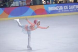 Tentu, mari kita bahas mengenai partisipasi atlet Indonesia di Olimpiade Musim Dingin.